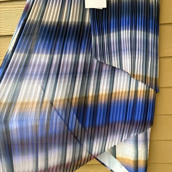 Adrienne Landou Soleil Crossover Pleated Skirt Size Medium - Picture 5 of 8